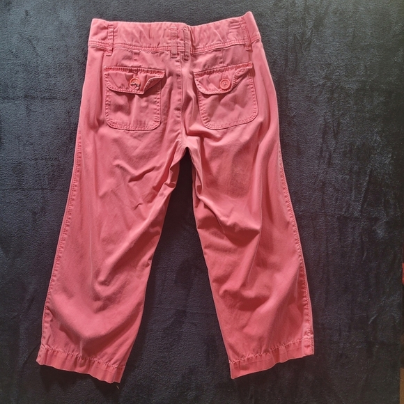 Old Navy Coral Colored Capris Size 6 - Picture 4 of 9